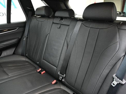 Used 2018 BMW X5 xDrive35d w/ M Sport Package AWD/4WD image 35