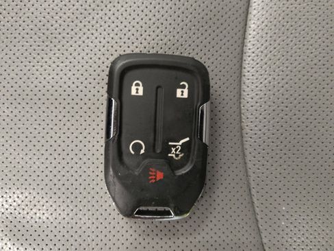 Used 2023 GMC Terrain SLT w/ Tech Package AWD/4WD image 32