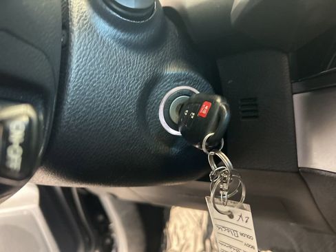 Used 2017 Toyota Tacoma 2WD Double Cab image 44