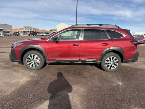 Certified 2025 Subaru Outback Premium w/ Popular Package #1A image 22