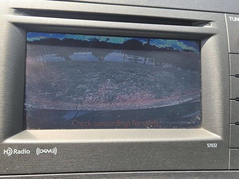 Used 2014 Toyota Prius Three w/ Solar Roof Package FWD image 19