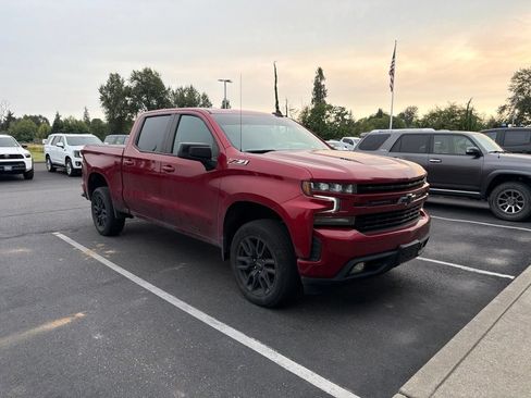 Used 2022 Chevrolet Silverado 1500 RST w/ Convenience Package II AWD/4WD image 6