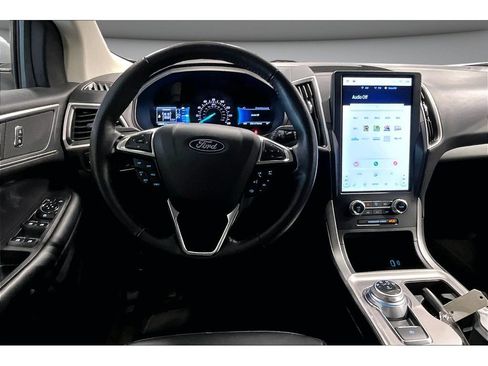 Used 2024 Ford Edge SEL AWD/4WD image 7