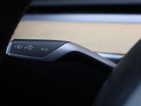 Used 2018 Tesla Model 3 Long Range RWD image 37
