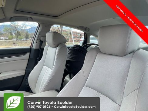Used 2019 Honda Accord EX image 9
