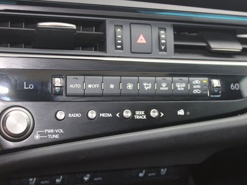 Used 2023 Lexus ES 350 F Sport w/ Accessory Package (Z1) image 26