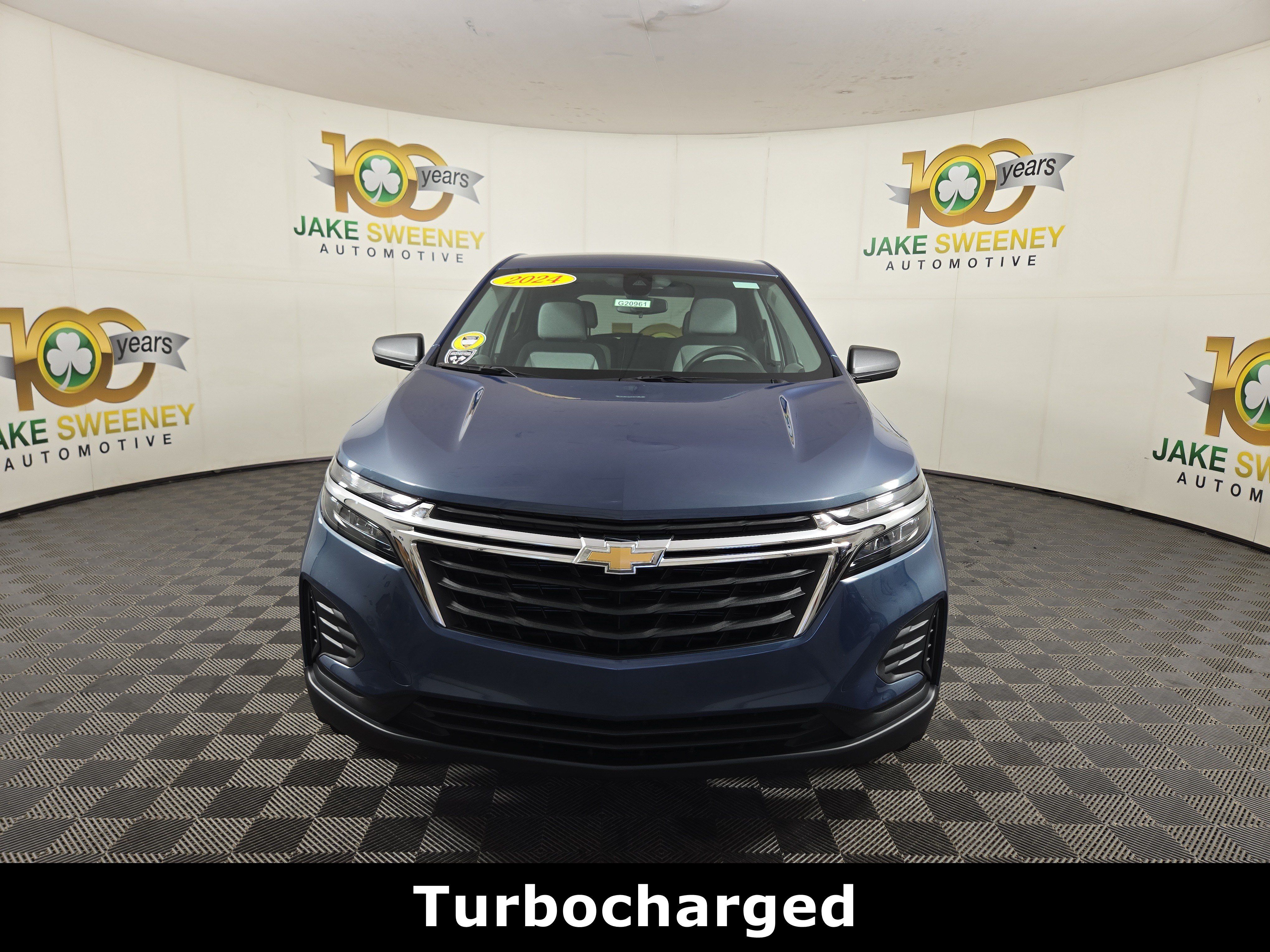 Certified 2024 Chevrolet Equinox LS w/ LS Convenience Package FWD image 2