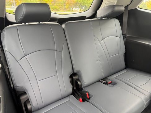 Used 2019 Buick Enclave Premium image 29