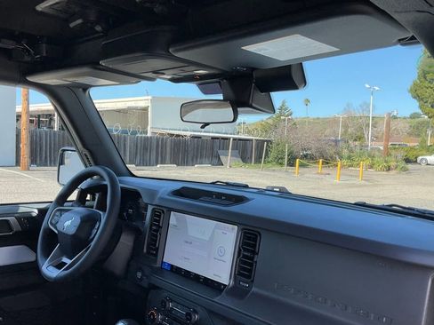 New 2025 Ford Bronco 2-Door image 41