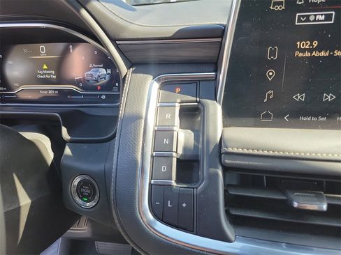 Certified 2023 GMC Yukon XL SLT image 33