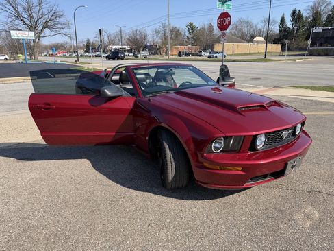 Used 2006 Ford Mustang GT Premium image 20