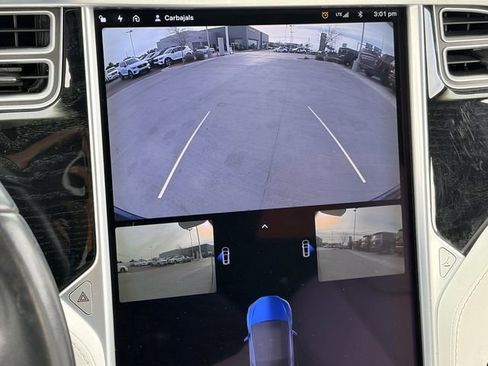 Used 2018 Tesla Model X 75D image 15