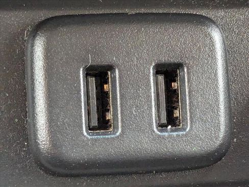 Used 2018 GMC Yukon Denali w/ Denali Ultimate Package image 25