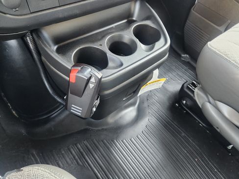 New 2025 Chevrolet Express 3500 w/ Power Convenience Package image 20