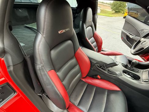 Used 2007 Chevrolet Corvette Z06 w/ Preferred Equipment Group image 27