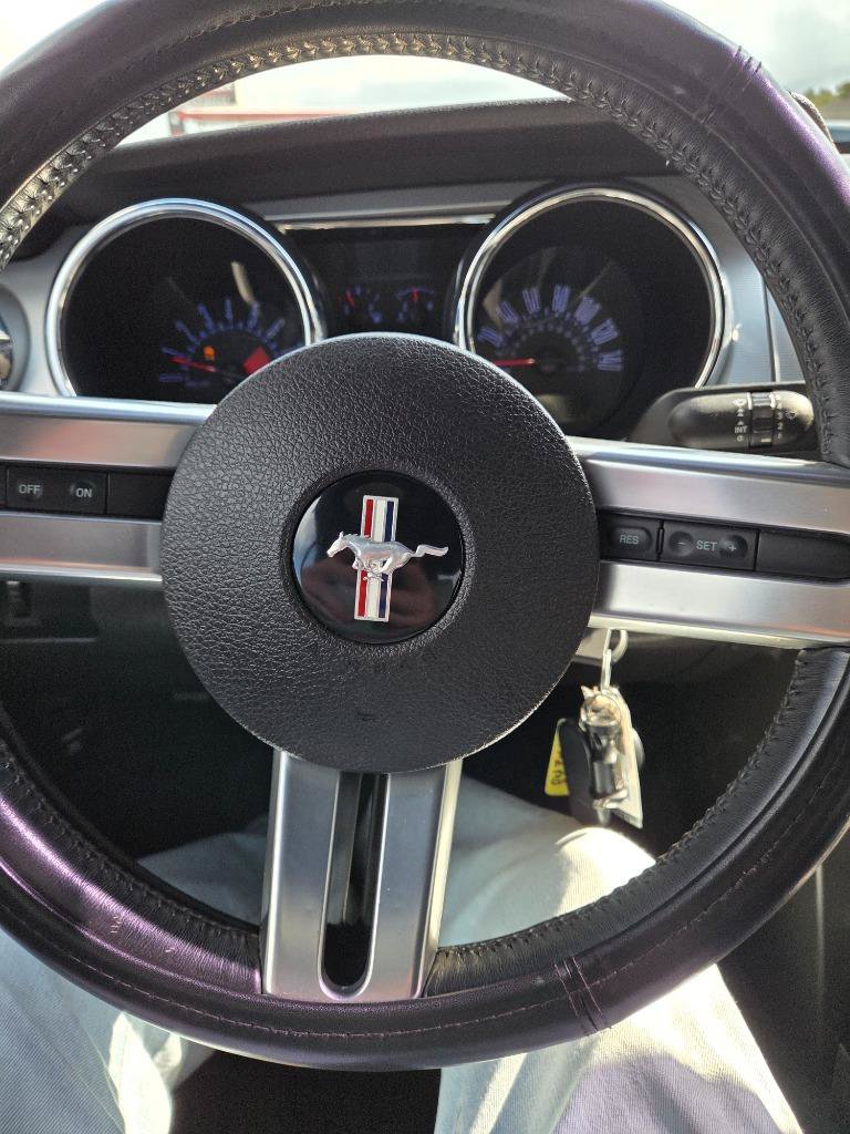 Used 2006 Ford Mustang GT RWD image 15
