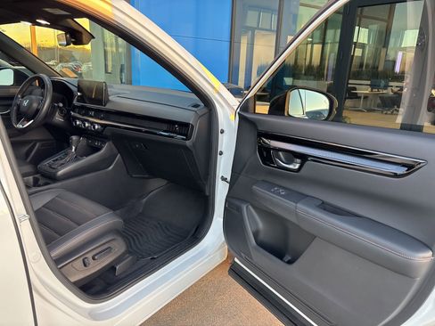 Used 2023 Honda CR-V Sport Touring image 16