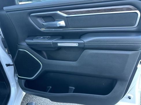 Used 2019 RAM 1500 Laramie image 39