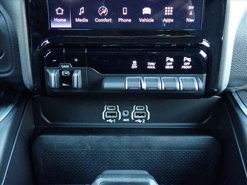 Used 2026 RAM 2500 Big Horn AWD/4WD image 18