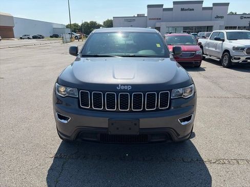 Used 2021 Jeep Grand Cherokee Laredo RWD image 9