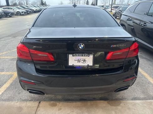 Used 2018 BMW M550i xDrive M550i xDrive w/ Luxury Seating Package image 6