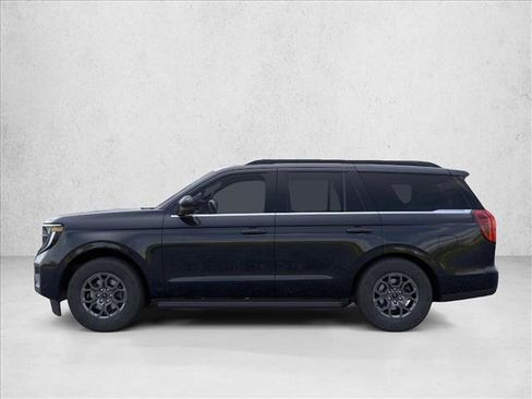 New 2026 Ford Expedition Active RWD image 3