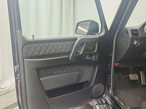 Used 2017 Mercedes-Benz G 550 Squared image 15