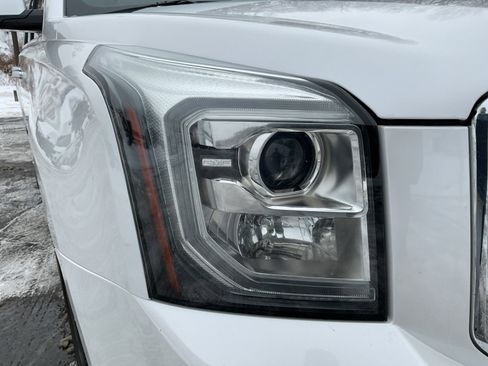 Used 2016 GMC Yukon XL Denali w/ Open Road Package image 33