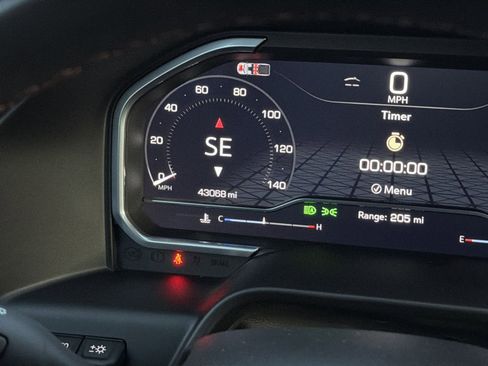 Used 2024 GMC Sierra 1500 AT4X image 17