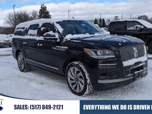Used 2024 Lincoln Navigator L Reserve image 1