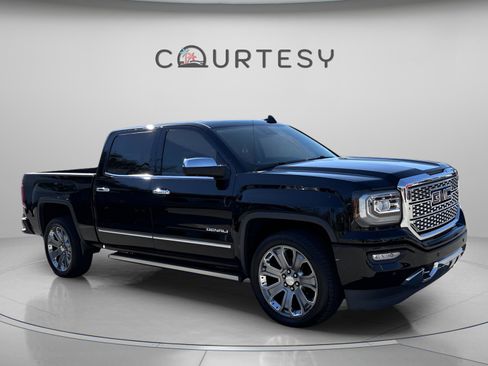 Used 2017 GMC Sierra 1500 Denali w/ Denali Ultimate Package image 9