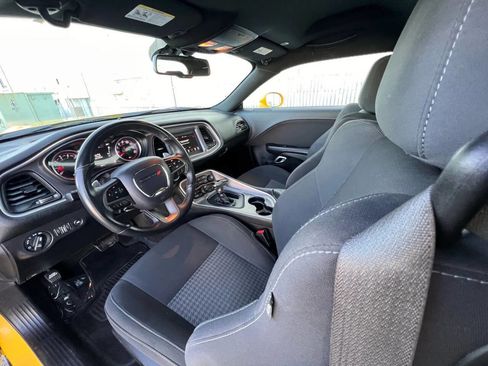 Used 2019 Dodge Challenger R/T image 23