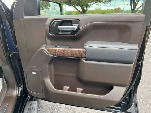 Used 2021 GMC Sierra 1500 Denali w/ Driver Alert Package II image 29