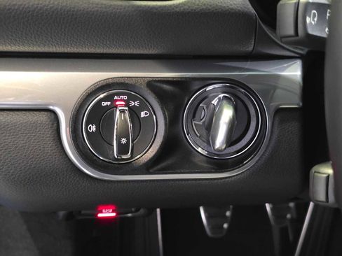 Used 2025 Porsche 718 Boxster S RWD image 22