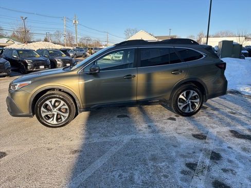 Used 2020 Subaru Outback Limited image 3