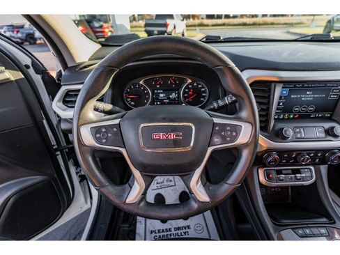 Used 2023 GMC Acadia SLE w/ Driver Convenience Package image 11