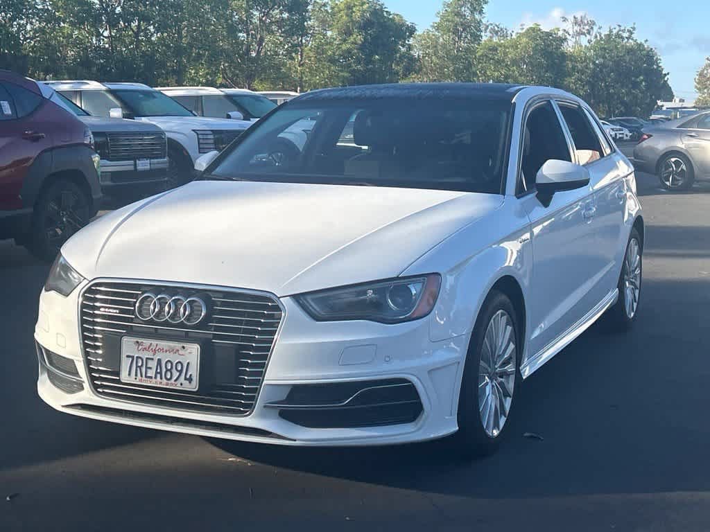 Used 2016 Audi A3 e-tron Premium w/ Audi MMI Navigation Plus FWD image 3