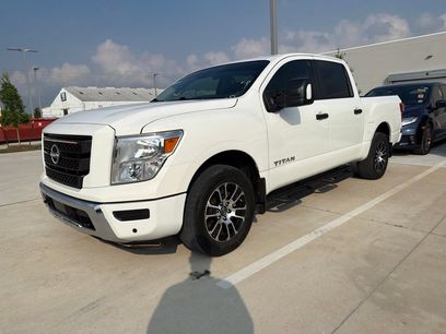 Used 2024 Nissan Titan SV w/ SV Convenience Package