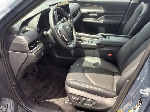 Used 2026 Toyota Grand Highlander AWD image 15