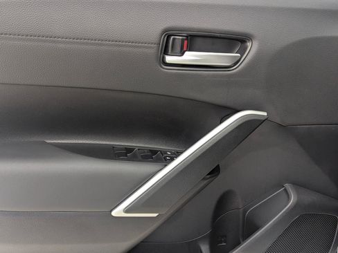 Used 2026 Toyota Corolla Cross XLE image 13