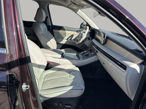 Used 2024 Hyundai Palisade Limited image 14