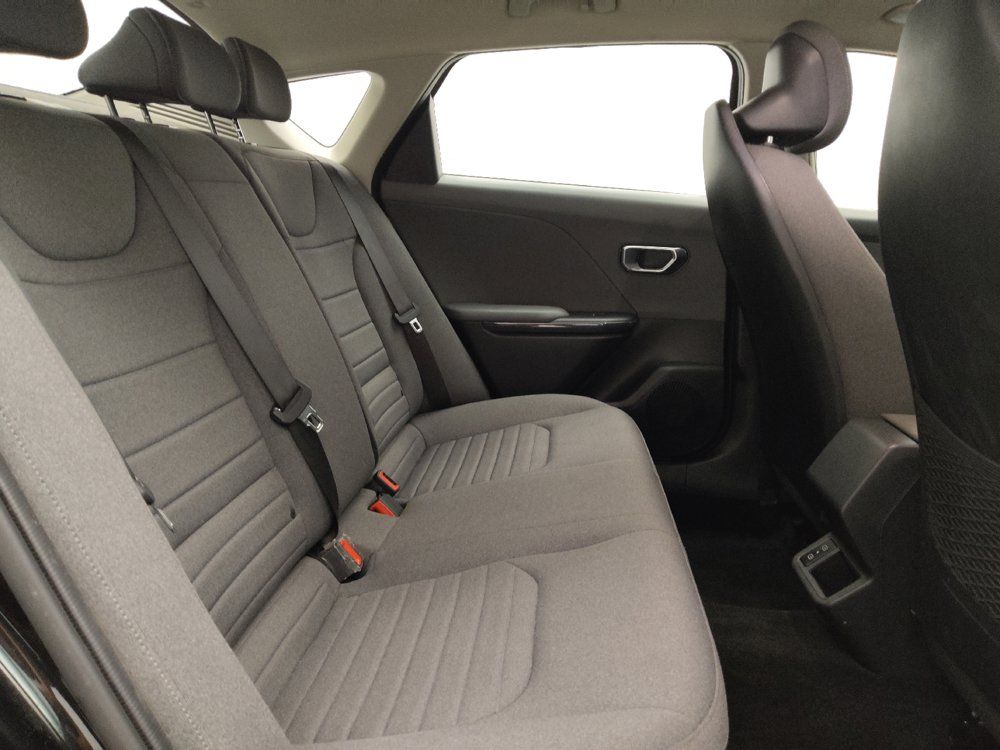 Used 2025 Kia K4 EX FWD image 19