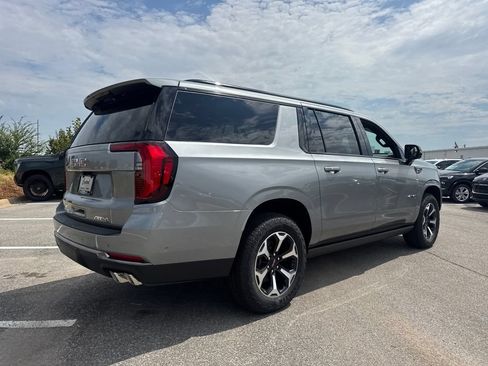 New 2026 GMC Yukon XL AT4 w/ AT4 Premium Plus Package AWD/4WD image 6