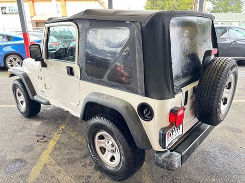 Used 2004 Jeep Wrangler X image 5