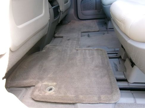 Used 2009 Chevrolet Traverse LT image 32