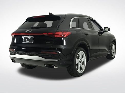 New 2025 Audi Q5 Prestige image 5