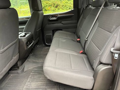 Used 2025 Chevrolet Silverado 1500 LT w/ Z71 Off-Road Package AWD/4WD image 43