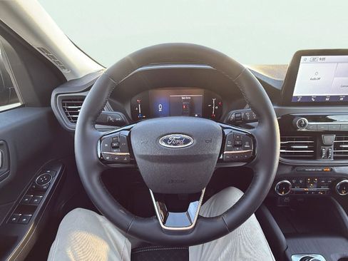 Used 2025 Ford Escape Active w/ Cold Weather Package image 13