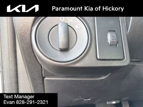 Used 2011 Ford Focus SE w/ 201A Rapid Spec Order Code FWD image 16