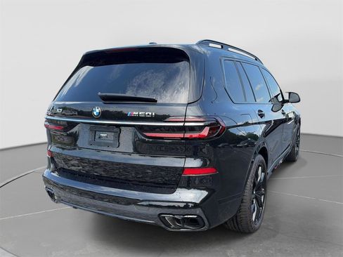 Used 2023 BMW X7 M60i AWD/4WD image 5